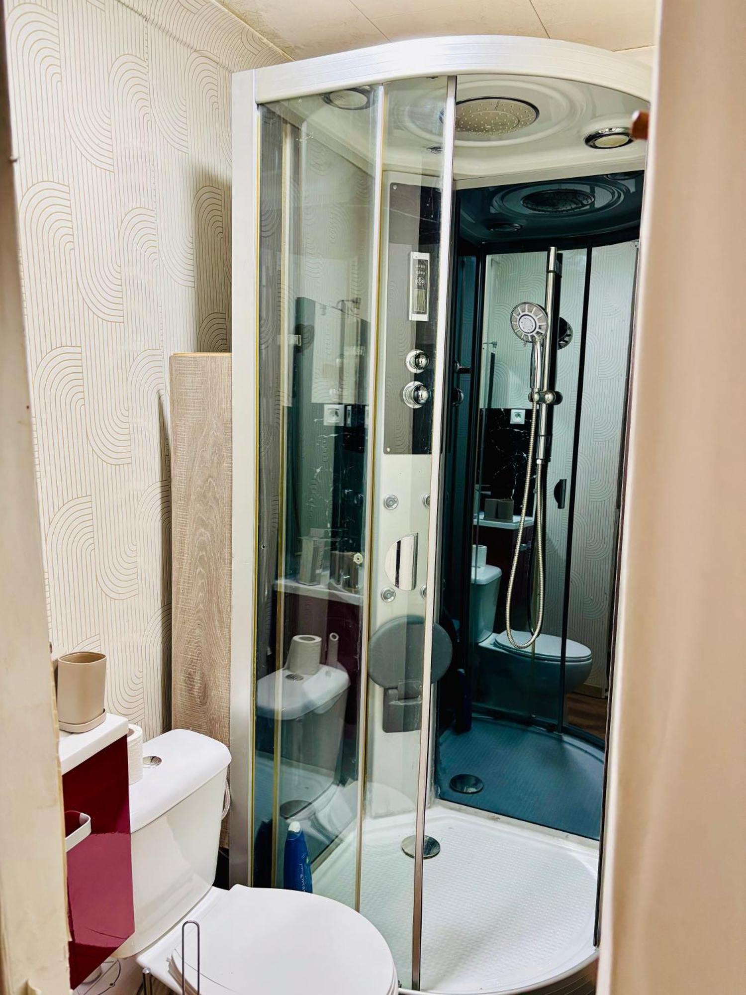 Cozy&Calm Room With Ensuite Heers Экстерьер фото